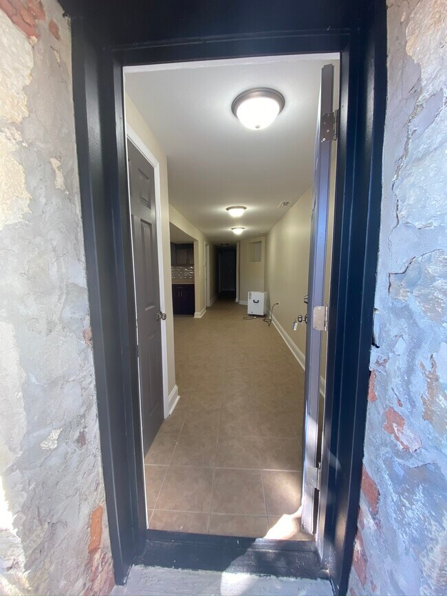 Foto del edificio - 2942 W Adams St