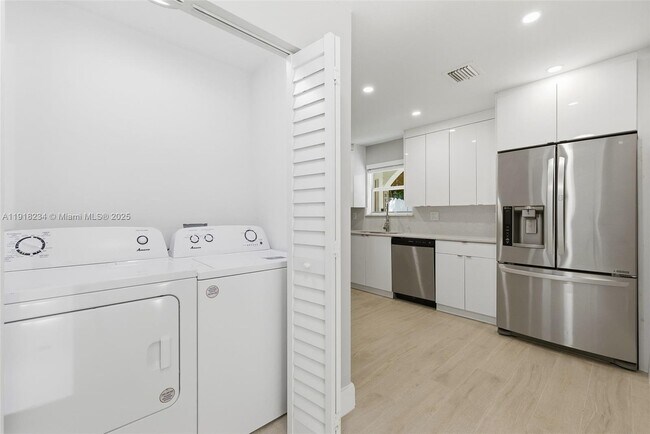 Foto del edificio - 11939 SW 218th St