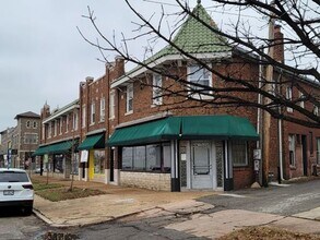 Building Photo - 4415-4423 S Kingshighway Blvd