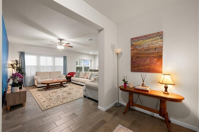 Building Photo - 6109 Arbor Crest Ln
