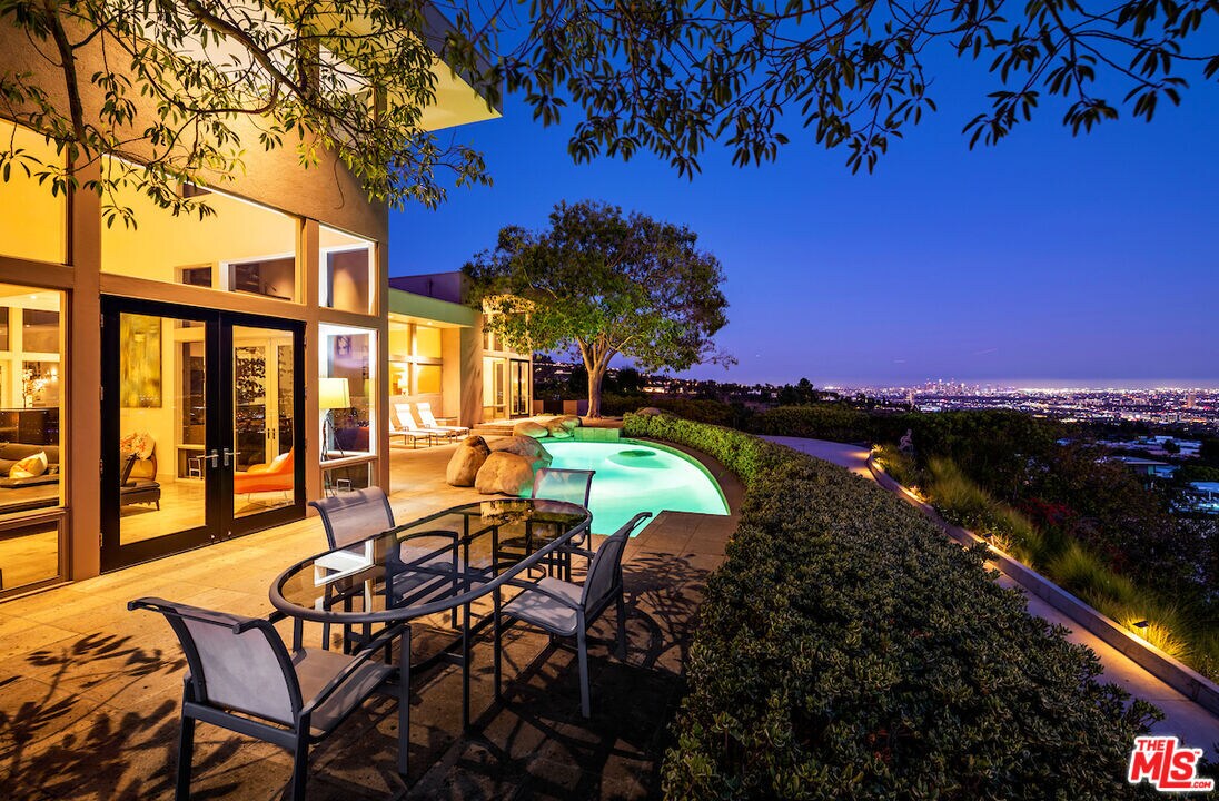 Foto principal - 1436 Summitridge Dr