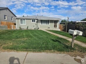 Building Photo - 8080 Knox Ct