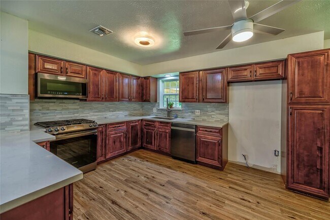 Foto del edificio - 3003 Paul Knox St