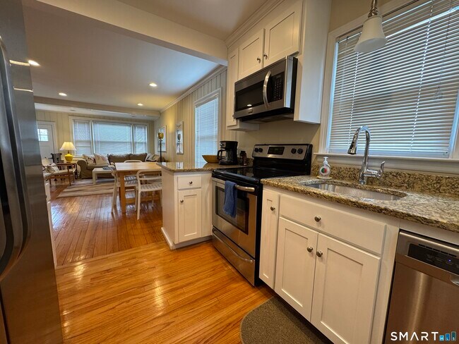 Foto del edificio - 42 Parkway S