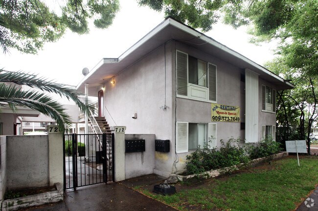 Building Photo - 712-720 E Kingsley Ave