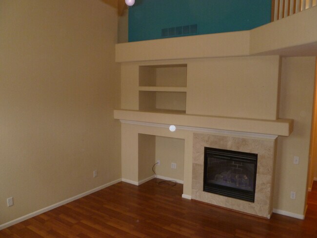 Sala de estar - 3009 Rock Creek Dr