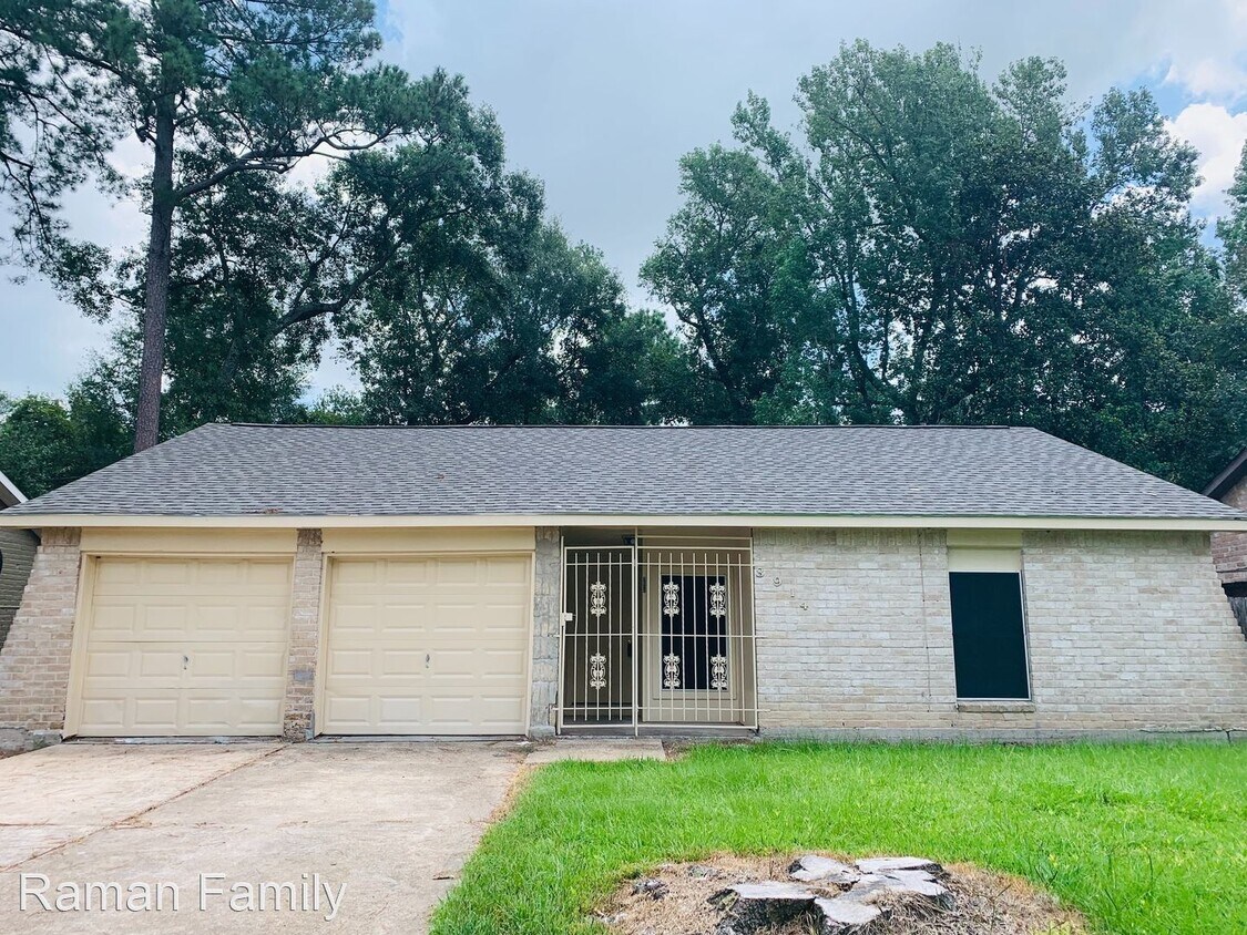8914 Valley Side Dr, Houston, TX 77078