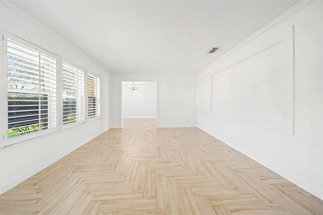 Foto del edificio - 11703 Parkriver Dr