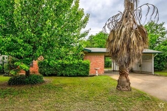 Building Photo - 1117 Colony N Dr