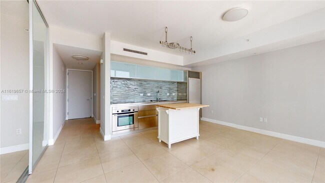 Building Photo - 1040 Biscayne Blvd