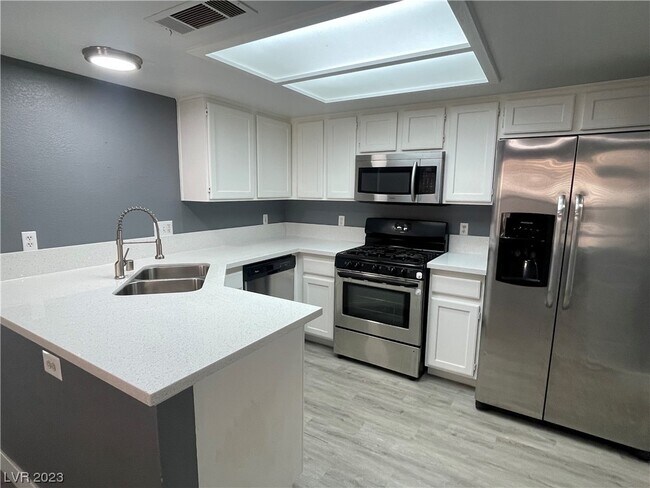 Foto del edificio - 9532 Hershey Ln