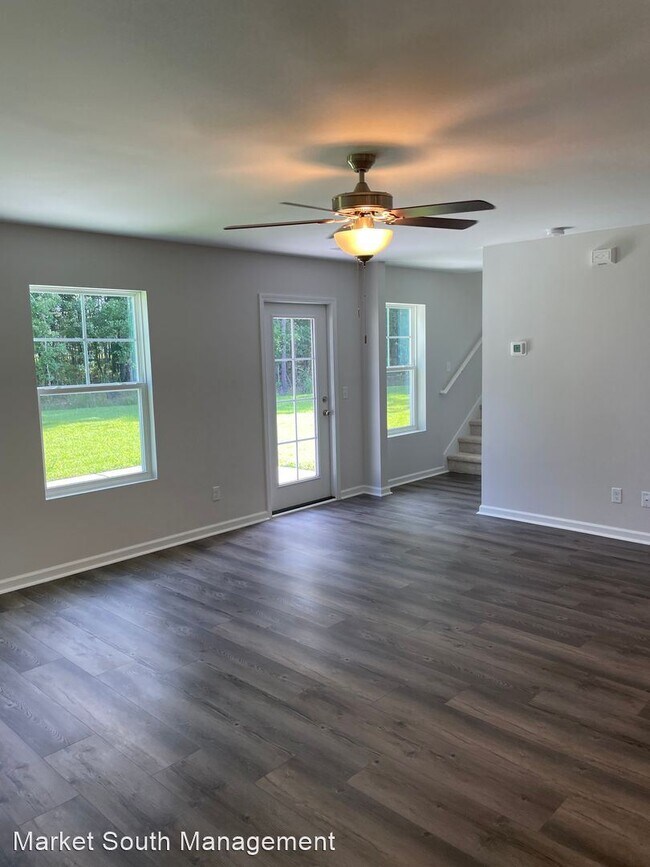 Building Photo - 4 br, 2.5 bath House - 24 Marsh Salt Lane