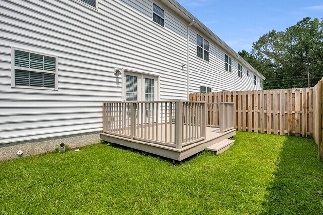 Foto del edificio - 3 Bedroom 2.5 Bathroom 1488 sf townhome in Cypress Point - Richmond Hill