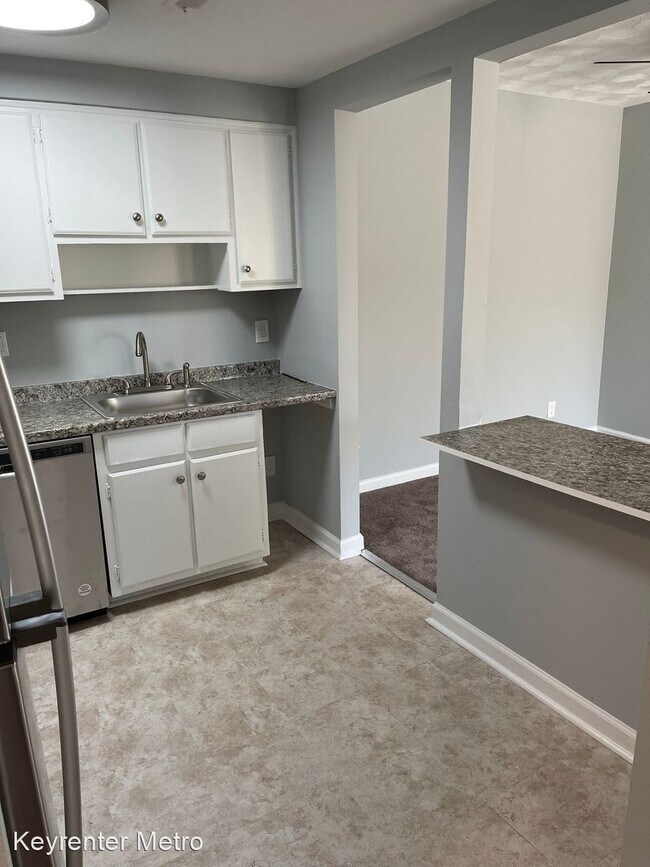 Building Photo - 1 br, 1 bath House - 10135 Prince Place #403