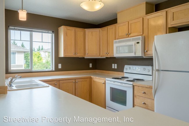 Building Photo - 14800 SW Sandhill Loop