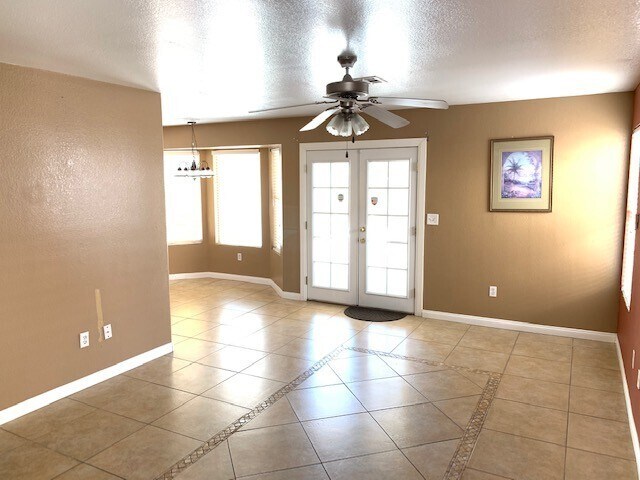 Foto del edificio - Coming Soon - Smoke Ranch - Community Pool and Tennis New Carpet