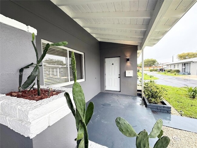 Photo - 2213 Madison St Apartment