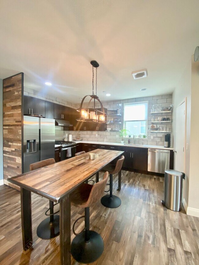 Building Photo - 2 br, 2.5 bath House - 796 Ferrite Court