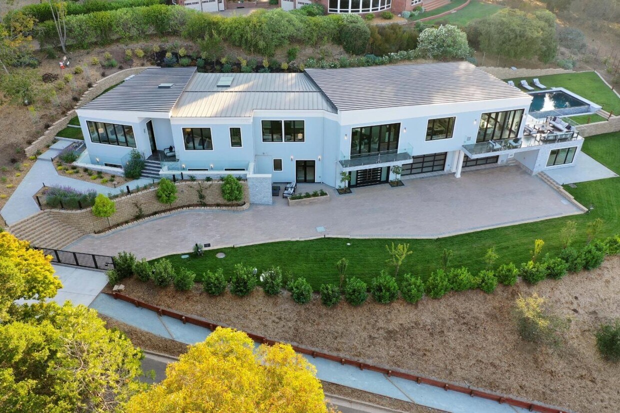 27447 Edgerton Rd, Los Altos Hills, CA 94022 House Rental in Los