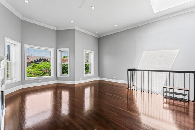 Foto del edificio - 4839 S Vincennes Ave