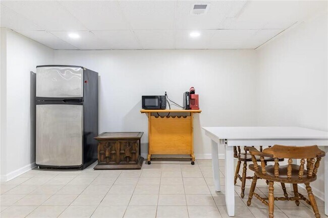 Building Photo - 3530 Miller Farms Ln