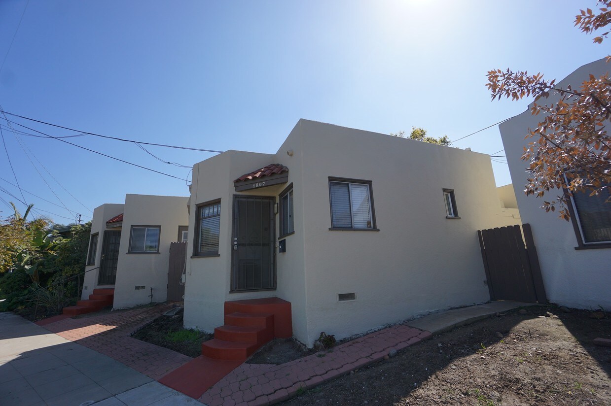 Primary Photo - 1807 Mission Ave
