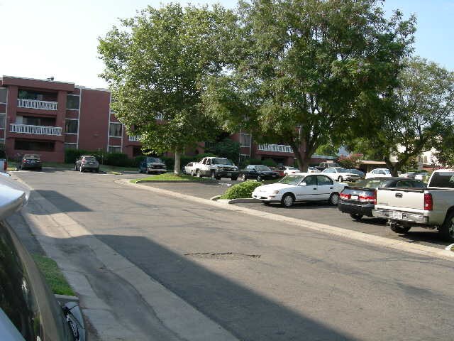 Foto del edificio - 1010 E Washington Ave