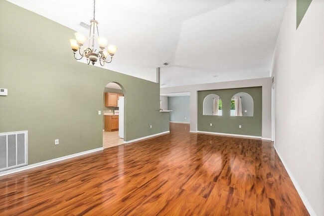 Building Photo - 5149 NW Wisk Fern Cir