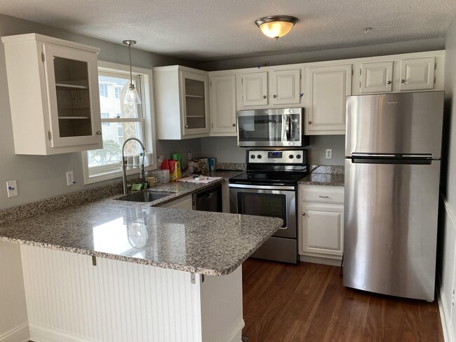 Building Photo - 46 Fords Landing Dr