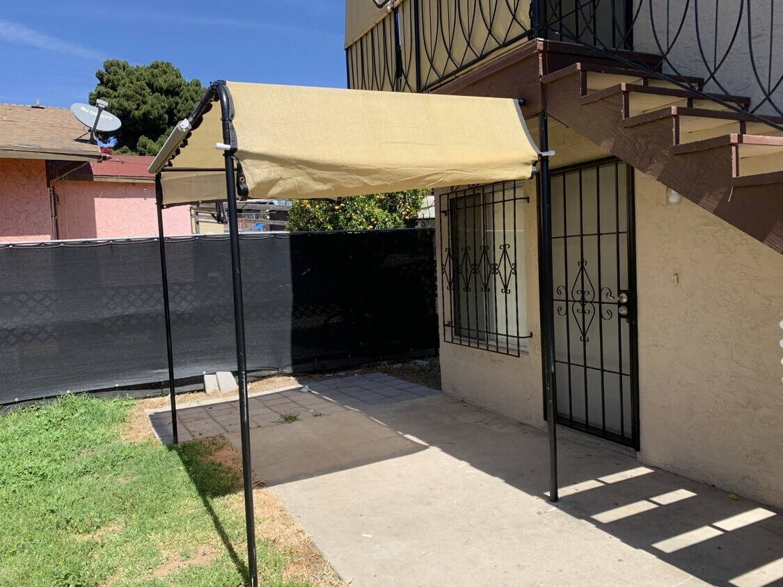 Foto principal - 353 S 37th St