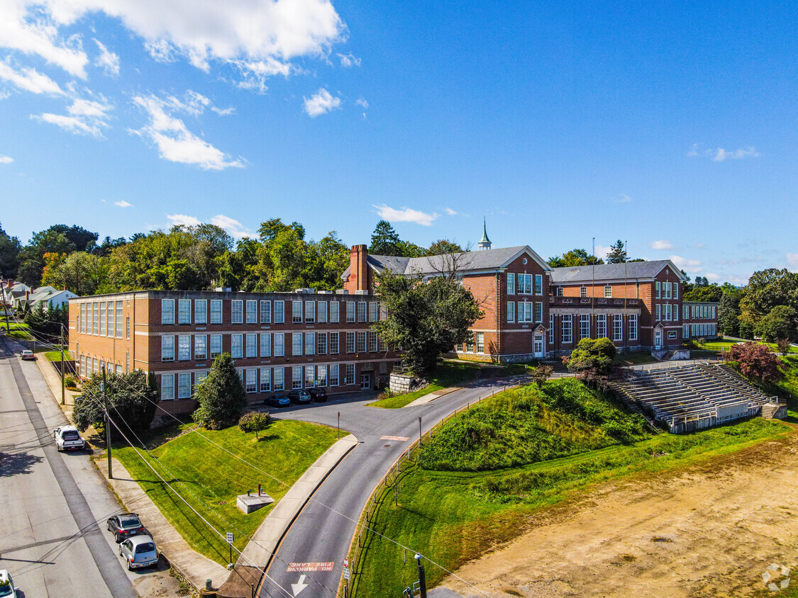 Primary Photo - The Hilltop Apartments for active adults 55+