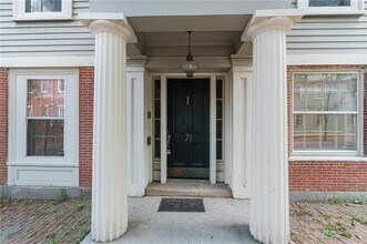 Building Photo - 71 Benefit St