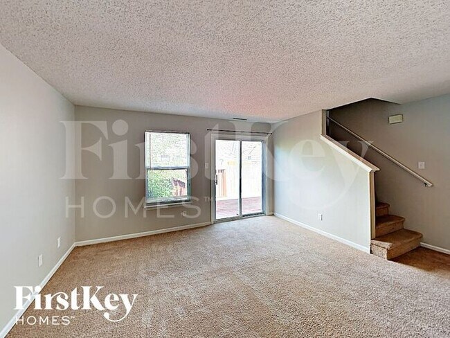 Building Photo - 6616 Kinnerton Dr