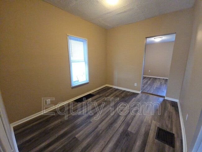 Foto del edificio - 1503 Smith Ave