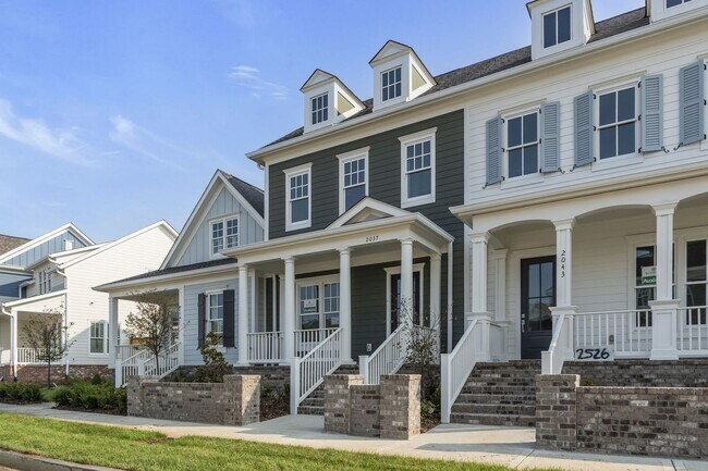 Foto del edificio - Luxurious Low-Maintenance Living in Westha...