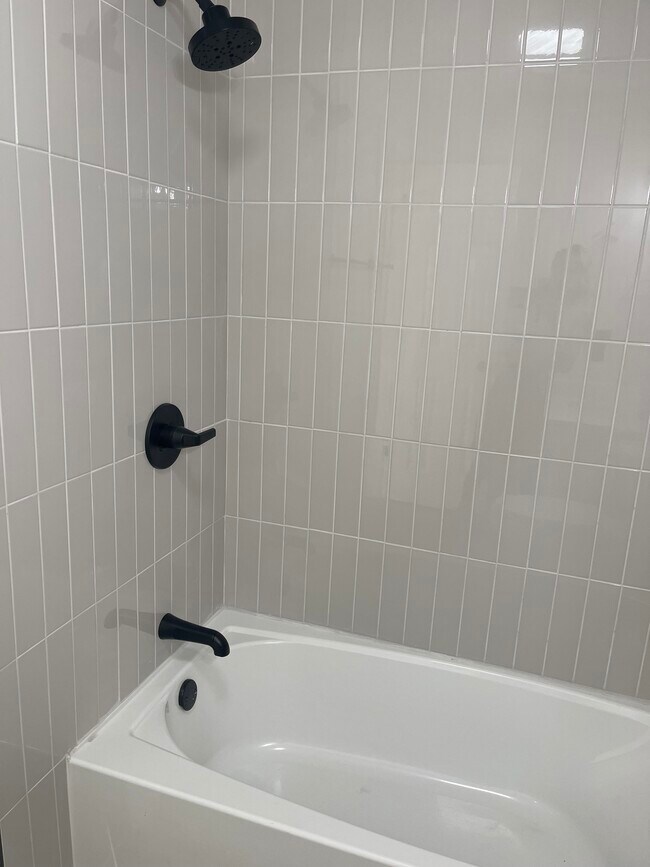 Foto del edificio - 338 Richy Rd