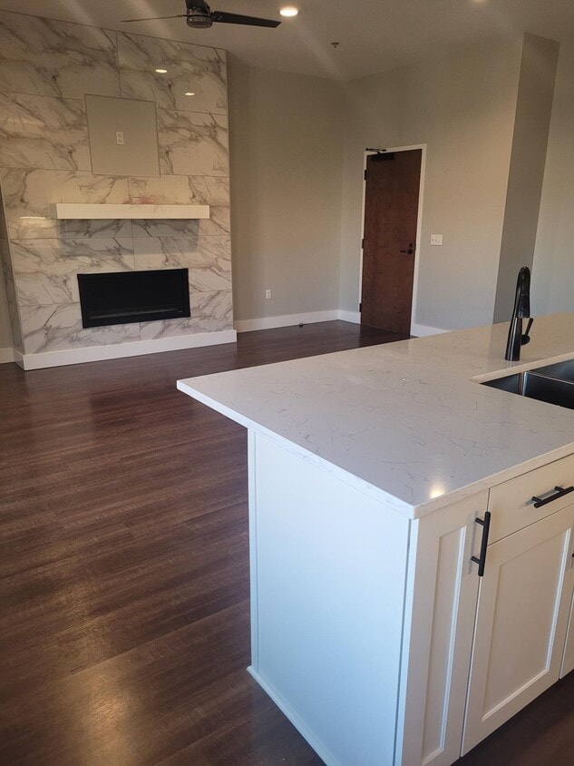 The Lofts at Renaissance at Colony Park 1000Highland Colony Pky