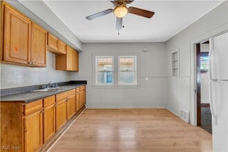 Building Photo - 9806 Sladden Ave