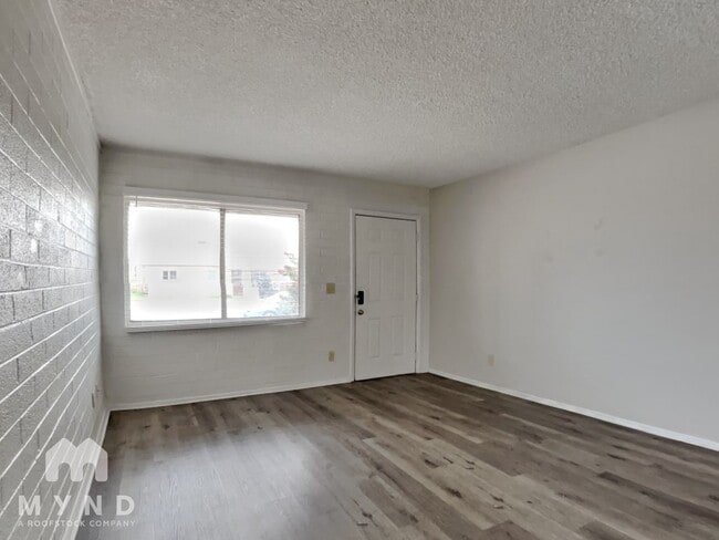 Building Photo - 15049 N 29th Ave