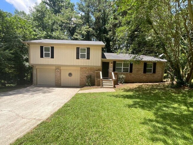 Photo - 545 Navarre Dr House