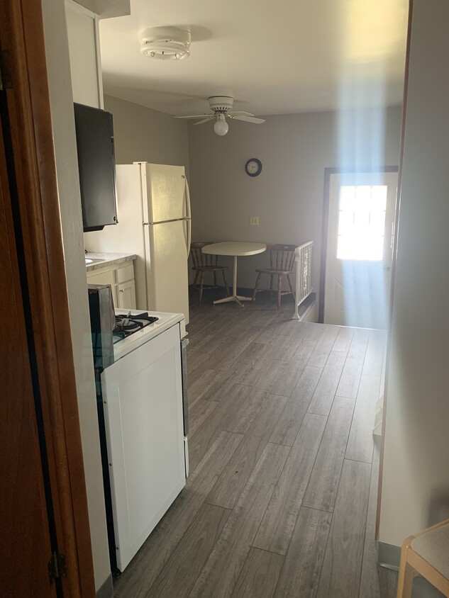 Foto principal - 260 S Meridian Rd