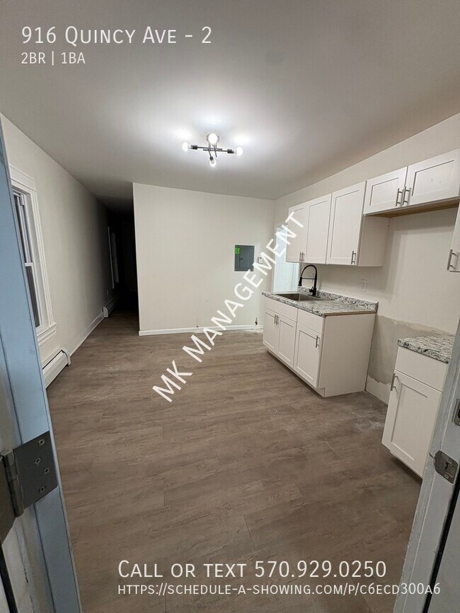 Foto del edificio - 916 Quincy Ave