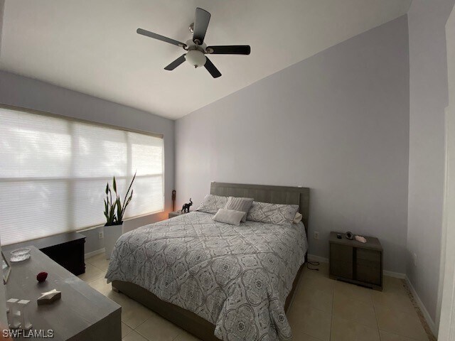 Foto del edificio - 1445 Tiffany Ln