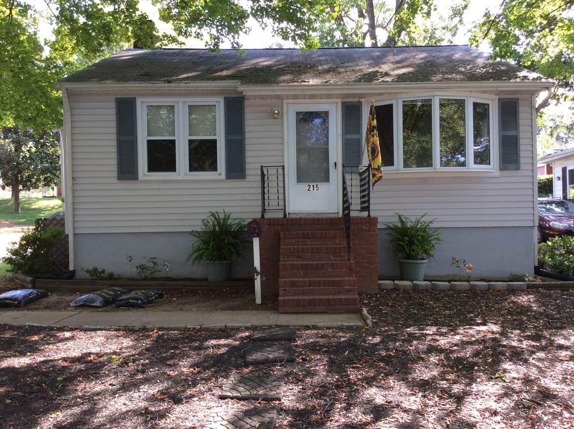 215 Sycamore Rd, Linthicum Heights, MD 21090 House Rental in Linthicum Heights, MD