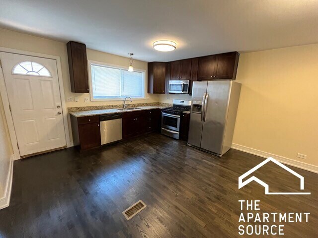 Foto principal - 4326 N Kedvale Ave