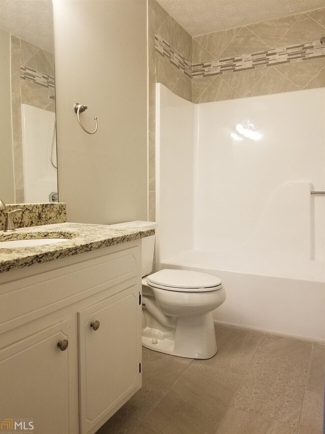 Foto del edificio - 160 Lazy Hollow Ln