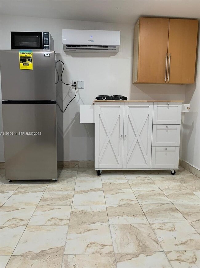 Foto del edificio - 20811 NW Miami Pl