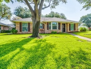 Building Photo - 2020 Normandy Dr