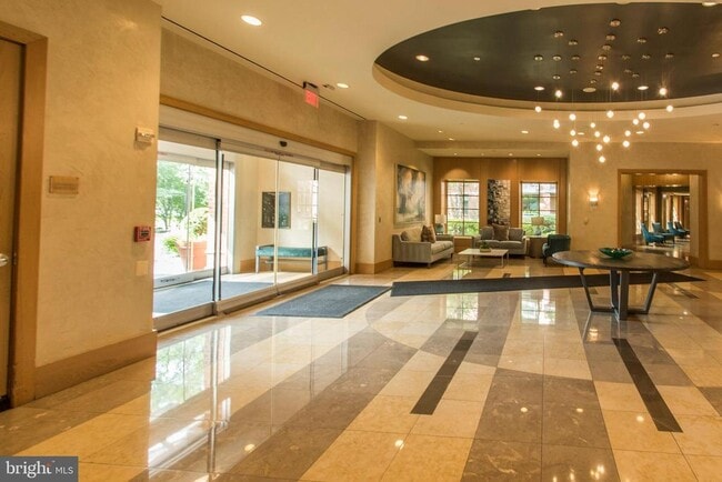 Foto del edificio - 11700 Old Georgetown Rd