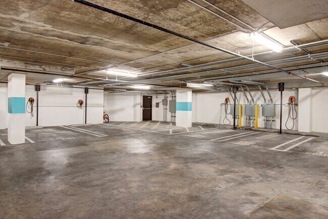 Estacionamiento Harlow y carga de vehículos eléctricos: Soluciones de aparcamiento cómodas y sostenibles - Harlow